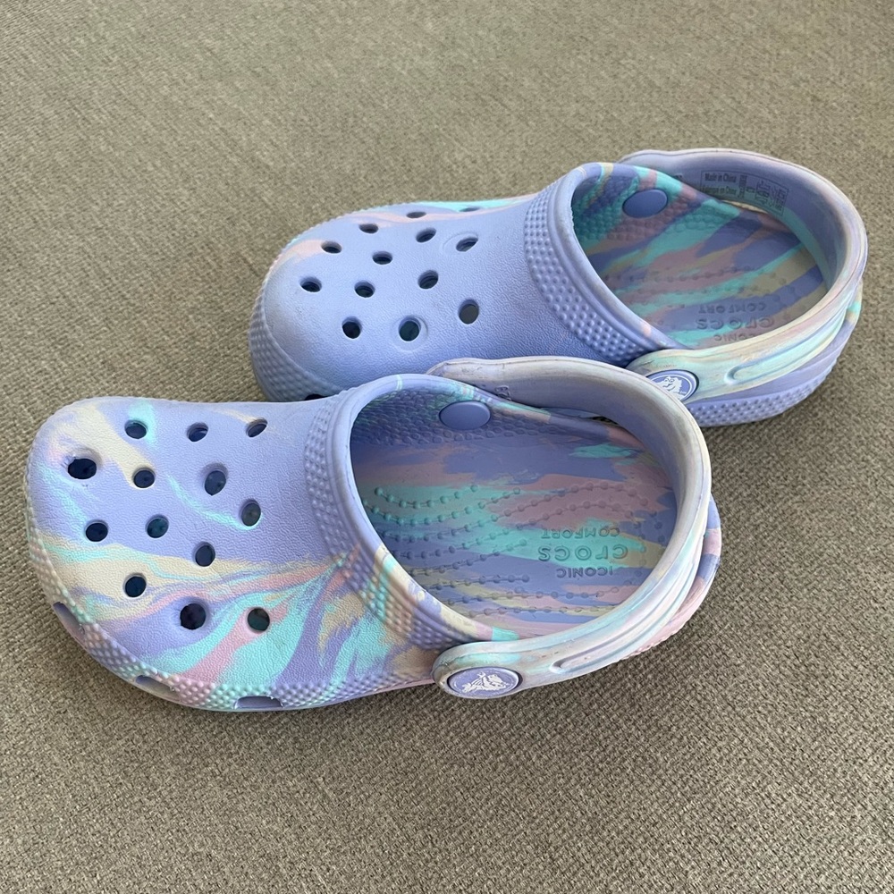 Crocs